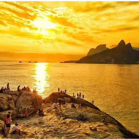 Apartamento ARPOADOR - DISPONÍVEL PARA O FERIADÃO DE NOVEMBRO!!!